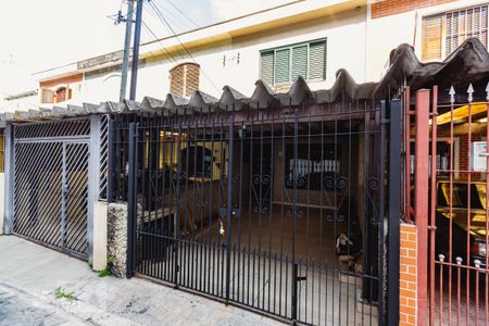 Casa à venda com 100m², 4 quartos e 1 vaga Casa à venda com 100m², 4 quartos e 1 vagaFachada