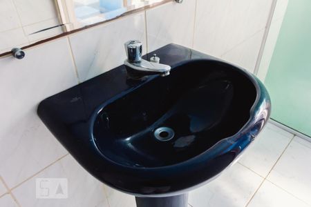 Casa à venda com 100m², 4 quartos e 1 vaga Casa à venda com 100m², 4 quartos e 1 vagaQuarto 01 Suíte Pia