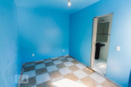 Casa à venda com 100m², 4 quartos e 1 vaga Casa à venda com 100m², 4 quartos e 1 vagaQuarto 01