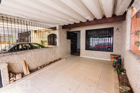 Casa à venda com 100m², 4 quartos e 1 vaga Casa à venda com 100m², 4 quartos e 1 vagaGaragem