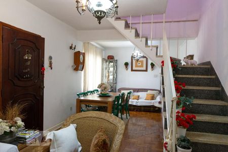 Sala de casa à venda com 3 quartos, 210m² em Vila Ipojuca, São Paulo