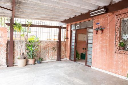 Casa à venda com 210m², 3 quartos e 2 vagas Casa à venda com 210m², 3 quartos e 2 vagasGaragem