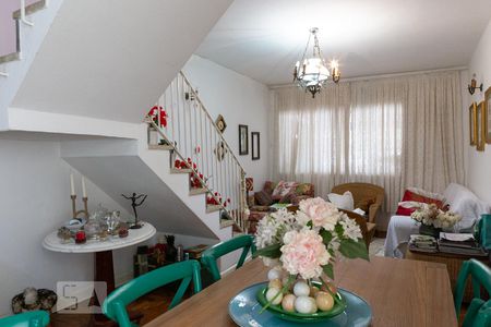 Sala de casa à venda com 3 quartos, 210m² em Vila Ipojuca, São Paulo