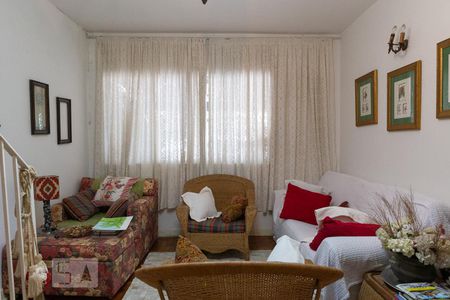 Sala de casa à venda com 3 quartos, 210m² em Vila Ipojuca, São Paulo