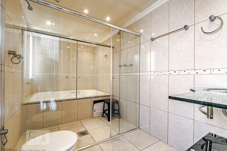 Casa para alugar com 300m², 3 quartos e 3 vagas1º Dormitório suíte máster