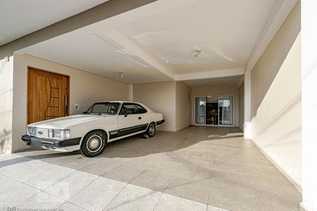 Casa para alugar com 300m², 3 quartos e 3 vagas5 Garagens