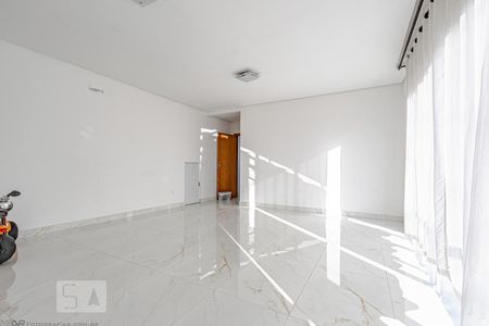 Casa para alugar com 300m², 3 quartos e 3 vagas3º Dormitório suíte