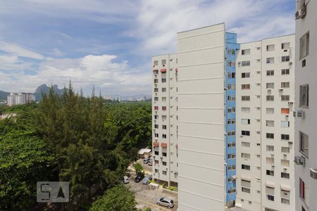 Vista Sala de apartamento à venda com 2 quartos, 50m² em Jacarepaguá, Rio de Janeiro