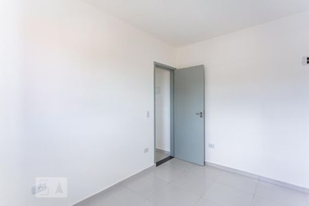 Quarto de apartamento para alugar com 1 quarto, 30m² em Jardim Roberto, Osasco