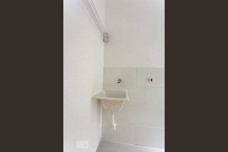 Área de Serviço de apartamento para alugar com 1 quarto, 30m² em Jardim Roberto, Osasco