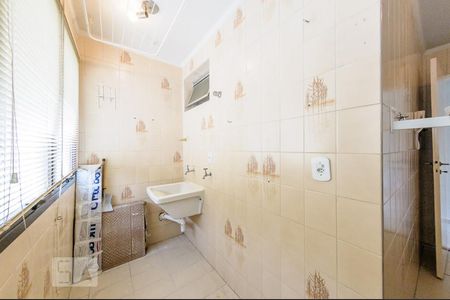 Apartamento para alugar com 115m², 1 quarto e 1 vagaÁrea de Serviço