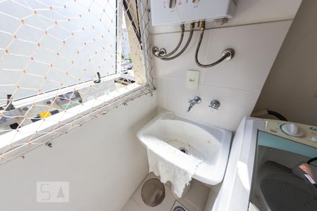 Apartamento à venda com 77m², 2 quartos e 2 vagasÁrea de Serviço