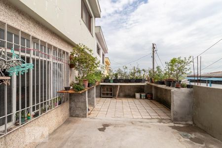 Casa à venda com 150m², 3 quartos e 2 vagas Casa à venda com 150m², 3 quartos e 2 vagasQuintal