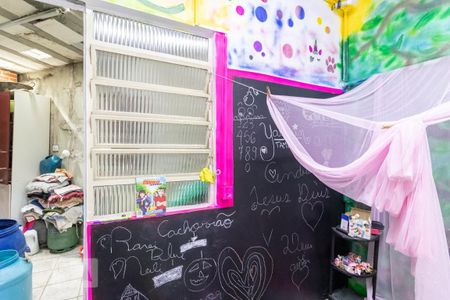 Casa à venda com 150m², 3 quartos e 2 vagas Casa à venda com 150m², 3 quartos e 2 vagasQuarto de Serviço