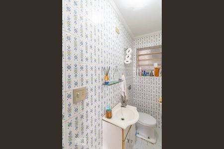 Casa à venda com 150m², 3 quartos e 2 vagas Casa à venda com 150m², 3 quartos e 2 vagasBanheiro 2