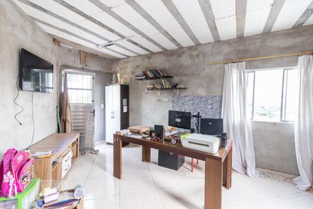 Casa à venda com 150m², 3 quartos e 2 vagas Casa à venda com 150m², 3 quartos e 2 vagasEdícula