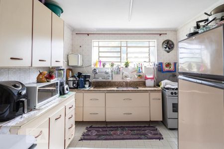 Casa à venda com 150m², 3 quartos e 2 vagas Casa à venda com 150m², 3 quartos e 2 vagasCozinha