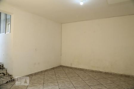 Sala de casa para alugar com 2 quartos, 70m² em Jardim Oliveiras, Taboão da Serra