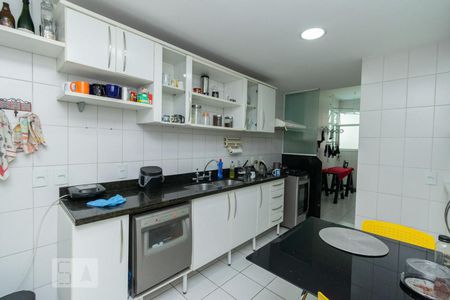 Apartamento para alugar com 138m², 3 quartos e 2 vagasCOZINHA