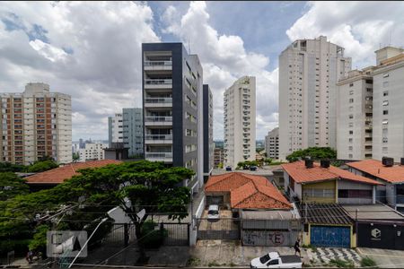 Vista do quarto de apartamento para alugar com 2 quartos, 58m² em Vila Madalena, São Paulo