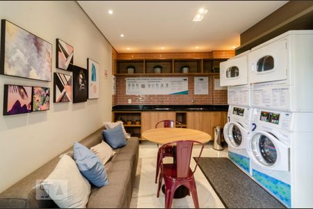 Apartamento à venda com 58m², 2 quartos e 1 vaga Apartamento à venda com 58m², 2 quartos e 1 vagaLavanderia