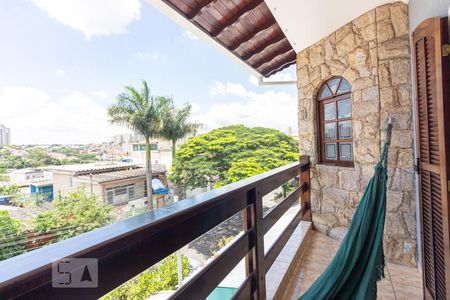 Varanda de casa para alugar com 4 quartos, 225m² em Bela Vista, Osasco