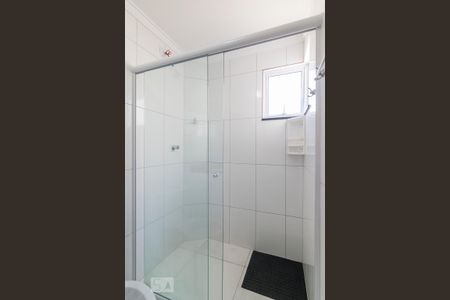 Banheiro da Suíte de apartamento para alugar com 3 quartos, 81m² em Vila Pires, Santo André