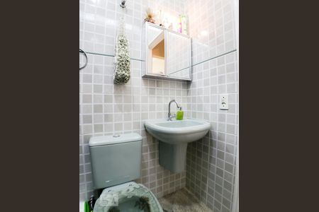 Banheiro quarto 1 de casa à venda com 2 quartos, 240m² em Itaquera, São Paulo