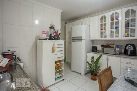 Cozinha de casa à venda com 2 quartos, 80m² em Parque Maria Domitila, São Paulo