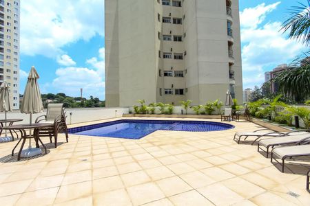 Apartamento à venda com 110m², 3 quartos e 2 vagasÁrea comum - Piscina
