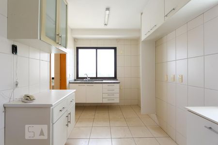 Apartamento à venda com 110m², 3 quartos e 2 vagasCozinha