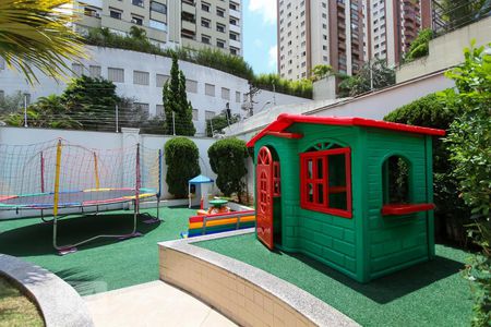 Apartamento à venda com 110m², 3 quartos e 2 vagasÁrea comum - Playground