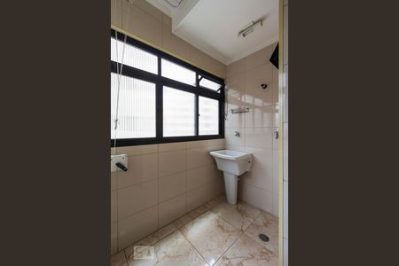 Apartamento para alugar com 72m², 2 quartos e 1 vagaÁrea de Serviço