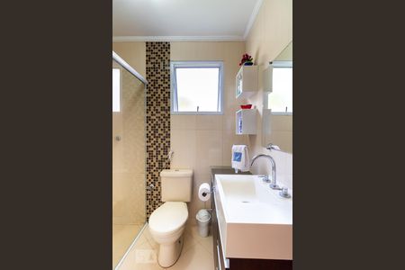 Casa à venda com 165m², 3 quartos e 3 vagasBanheiro da Suíte