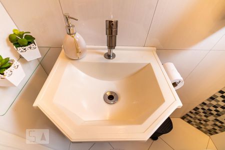 Casa à venda com 165m², 3 quartos e 3 vagasLavabo