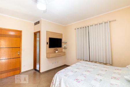 Casa à venda com 165m², 3 quartos e 3 vagasSuíte