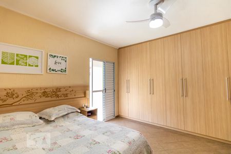 Casa à venda com 165m², 3 quartos e 3 vagasSuíte