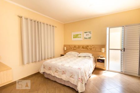 Casa à venda com 165m², 3 quartos e 3 vagasSuíte