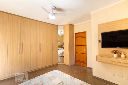 Casa à venda com 165m², 3 quartos e 3 vagasSuíte