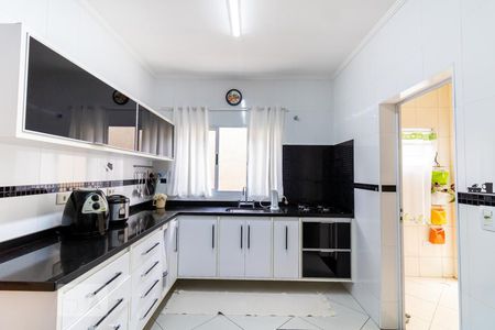 Casa à venda com 165m², 3 quartos e 3 vagasCozinha