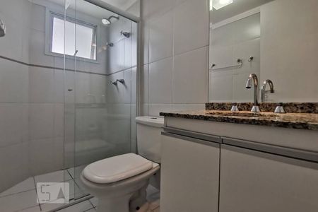 Banheiro de apartamento para alugar com 2 quartos, 75m² em Paraíso do Morumbi, São Paulo
