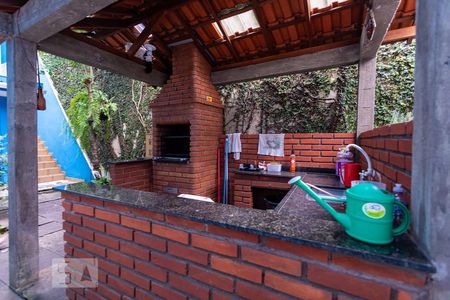 Casa à venda com 208m², 6 quartos e 2 vagasChurrasqueira