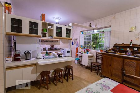 Casa à venda com 208m², 6 quartos e 2 vagasCozinha