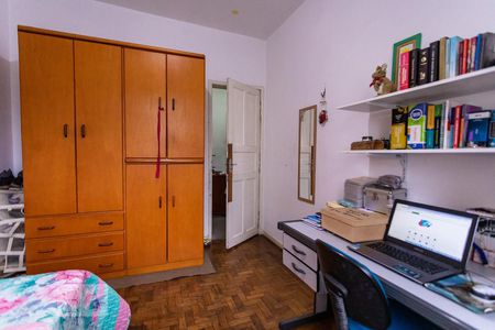 Casa à venda com 208m², 6 quartos e 2 vagasQuarto 1