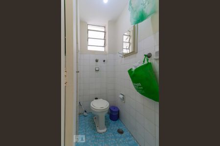 Apartamento à venda com 82m², 2 quartos e sem vagaBanheiro de serviço