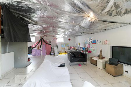Casa à venda com 320m², 7 quartos e 2 vagasSalão de Festas