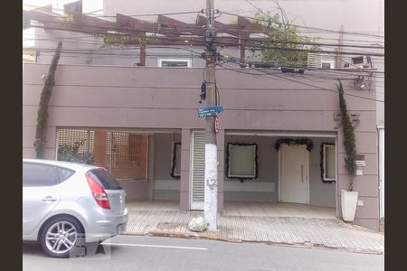 Casa à venda com 320m², 7 quartos e 2 vagasFachada