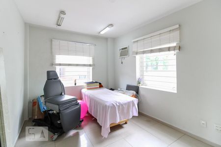 Casa à venda com 320m², 7 quartos e 2 vagasQuarto 2