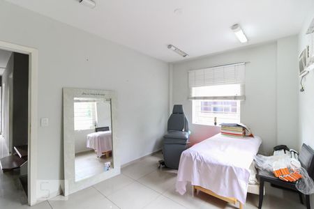 Casa à venda com 320m², 7 quartos e 2 vagasQuarto 2