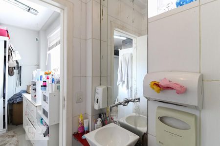 Casa à venda com 320m², 7 quartos e 2 vagasBanheiro da Suíte 2